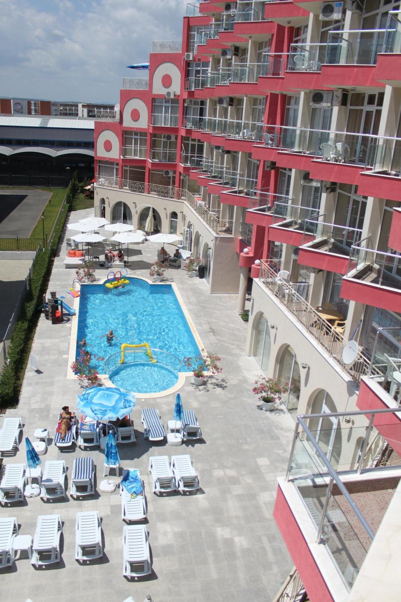 Rose Garden Omax Apartments ซันนีบีช ภายนอก รูปภาพ