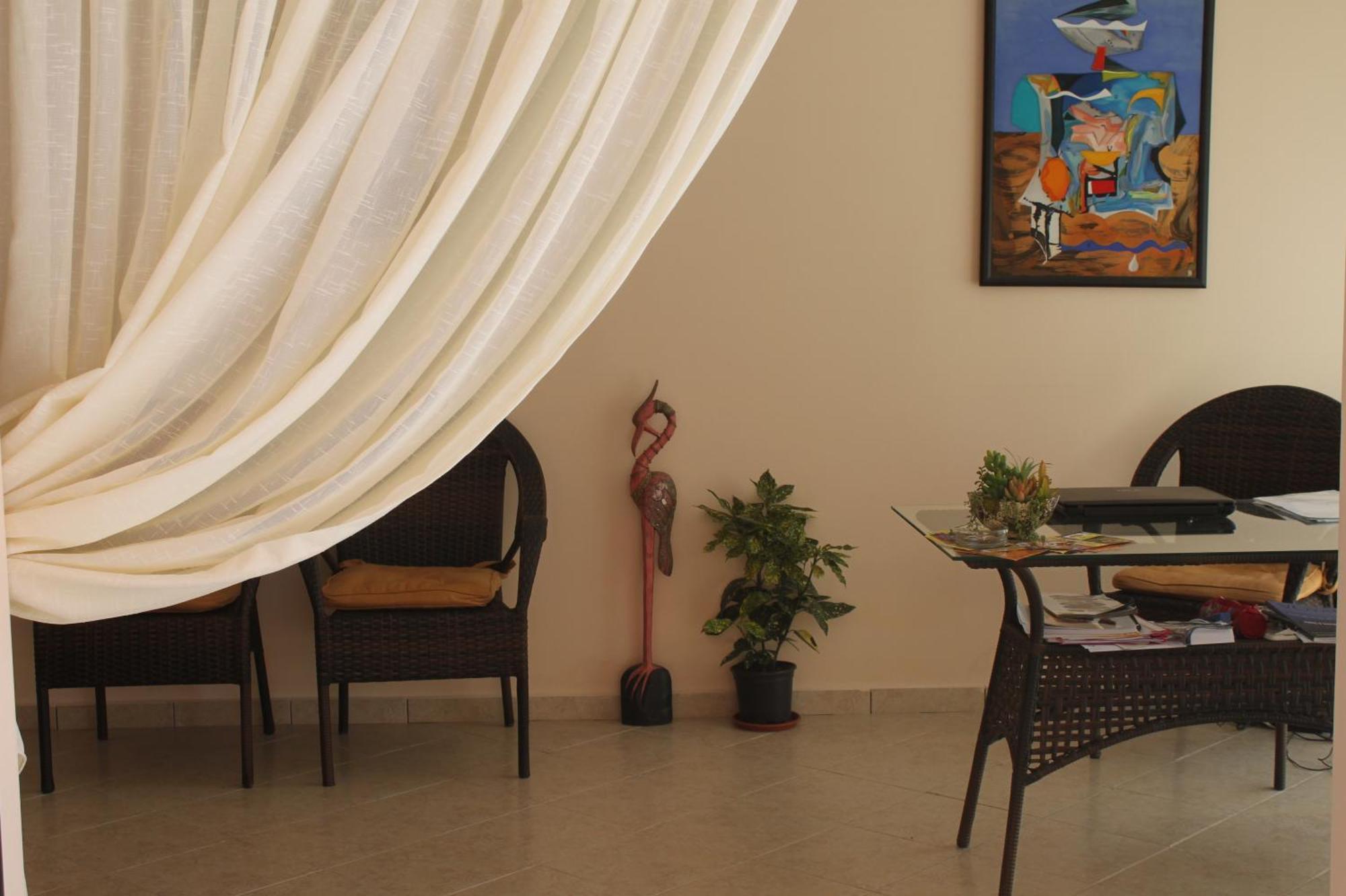 Rose Garden Omax Apartments ซันนีบีช ภายนอก รูปภาพ