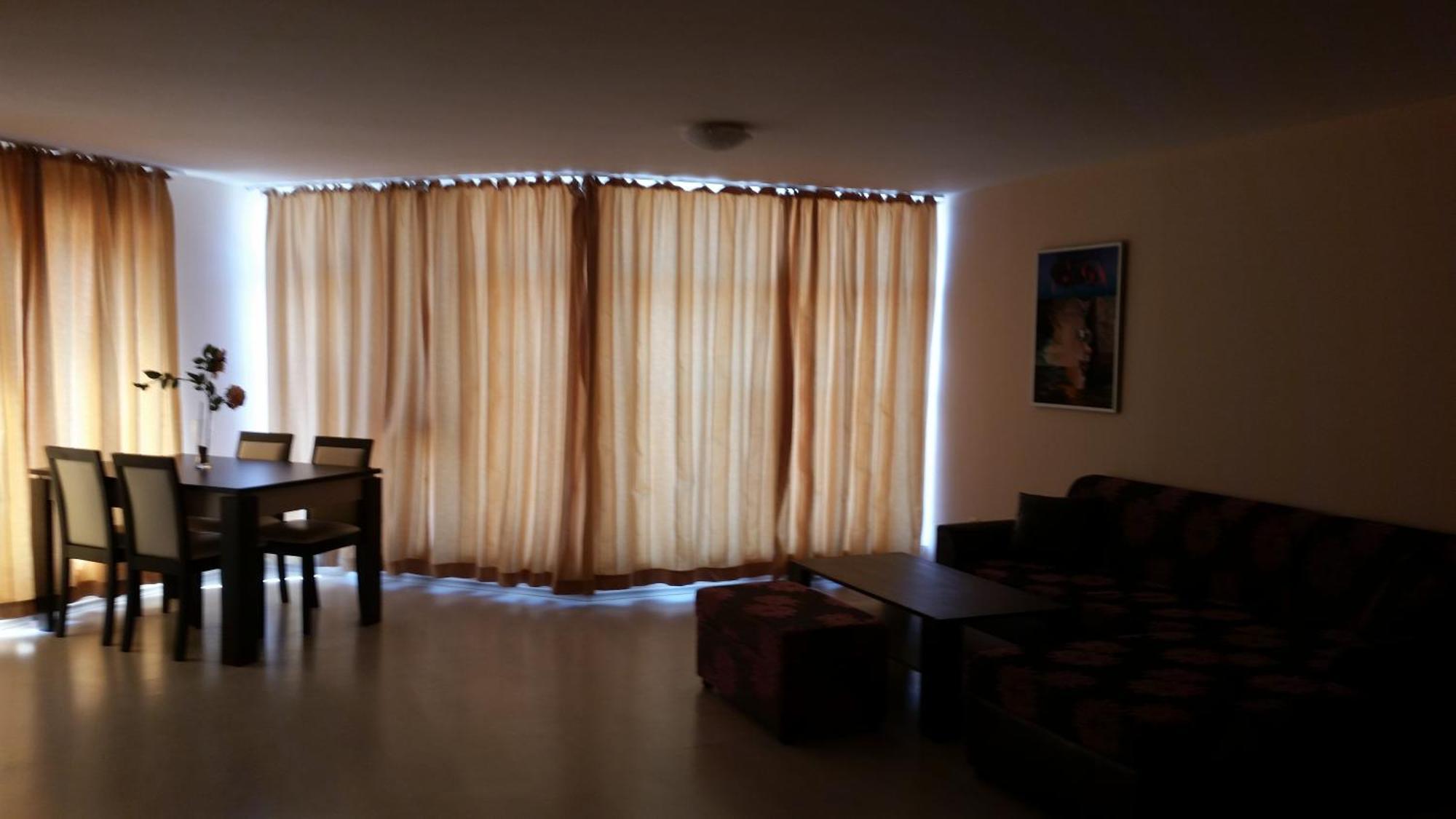 Rose Garden Omax Apartments ซันนีบีช ห้อง รูปภาพ
