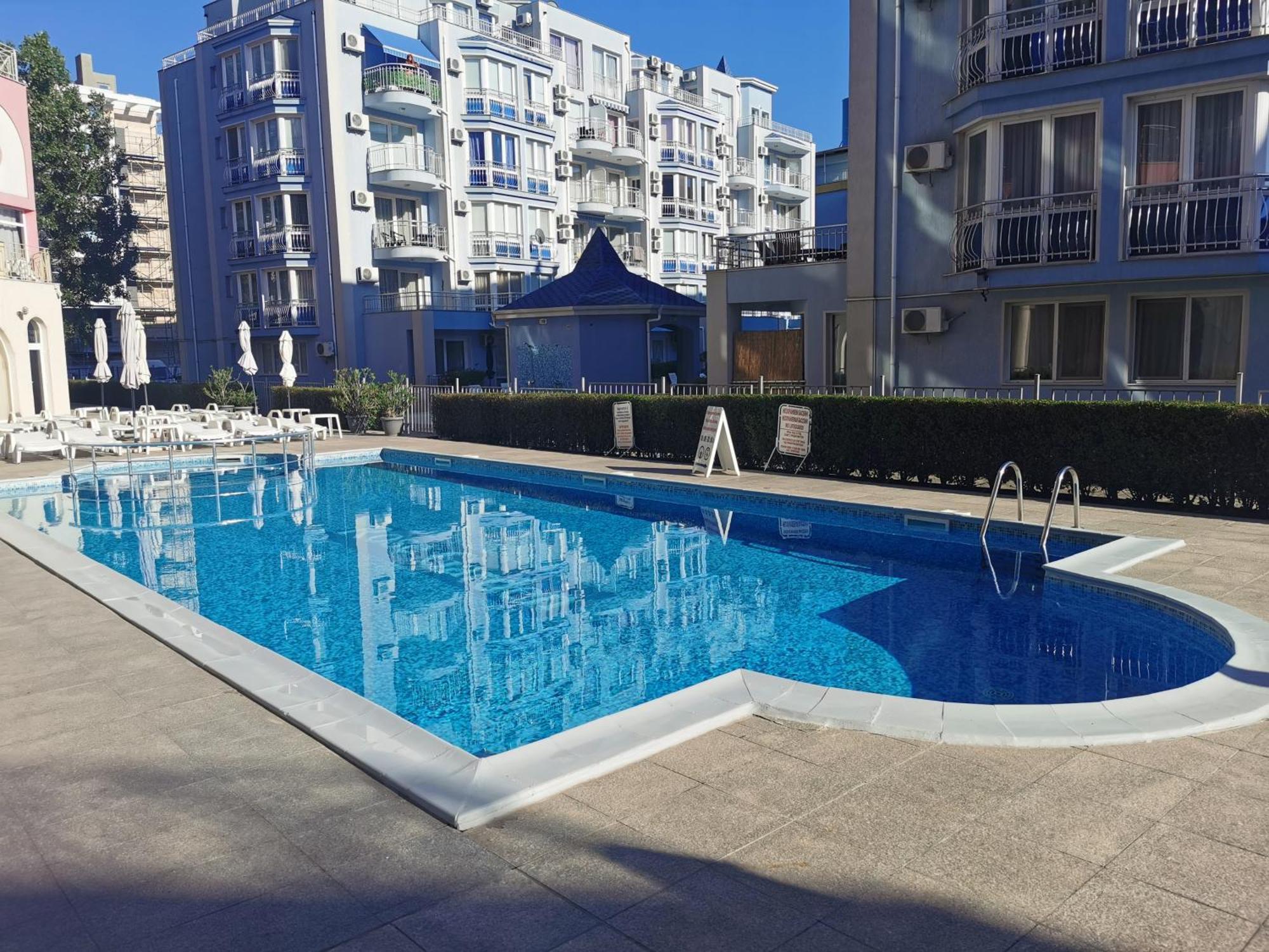 Rose Garden Omax Apartments ซันนีบีช ภายนอก รูปภาพ