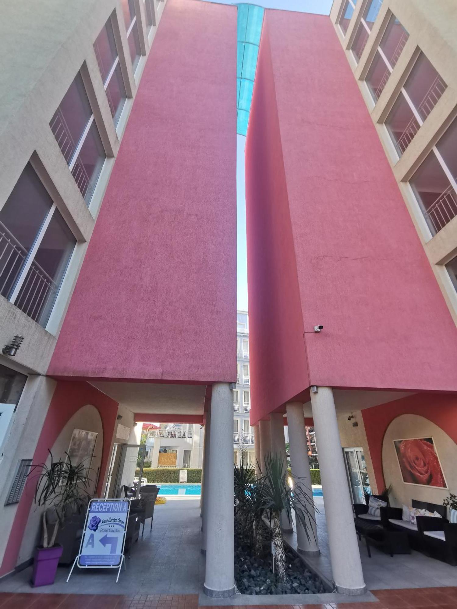 Rose Garden Omax Apartments ซันนีบีช ภายนอก รูปภาพ