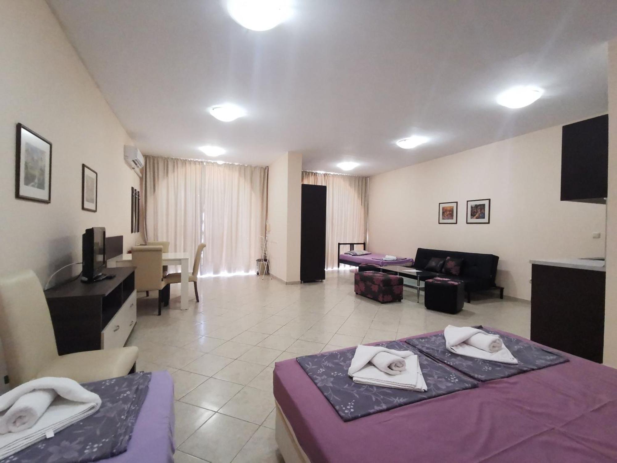 Rose Garden Omax Apartments ซันนีบีช ภายนอก รูปภาพ