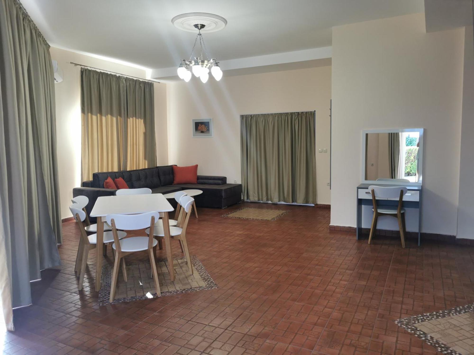 Rose Garden Omax Apartments ซันนีบีช ภายนอก รูปภาพ